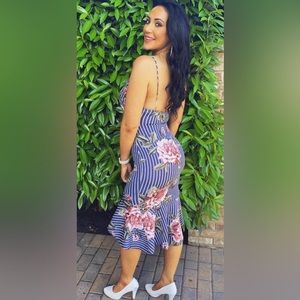 Blue & White Striped & Floral Design Midi Dress - Medium